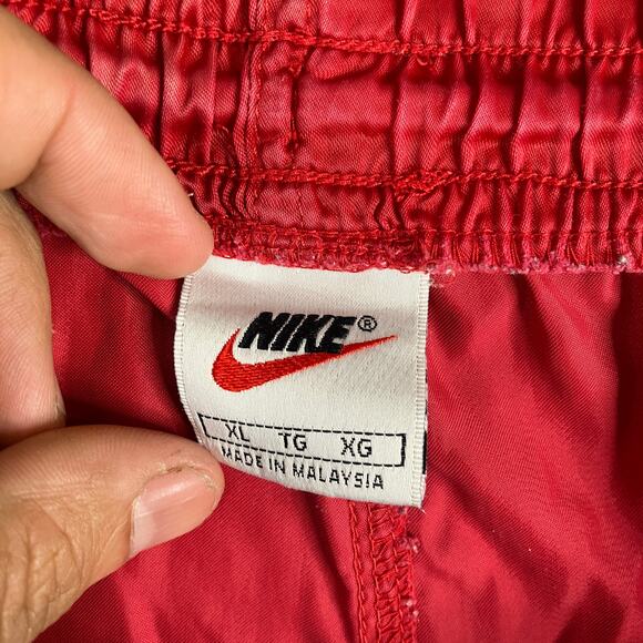 Nike Colorblock Shorts Mens Size XL Red Black White Retro Drawstring Lined - Picture 7 of 12